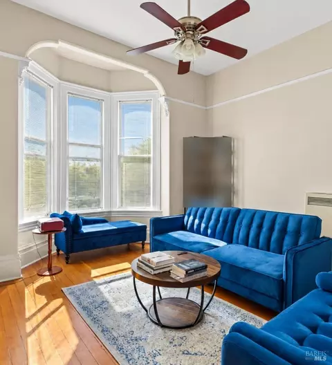 Living - 553 Pacific Ave, Alameda, CA 94501 photo 1 of 1