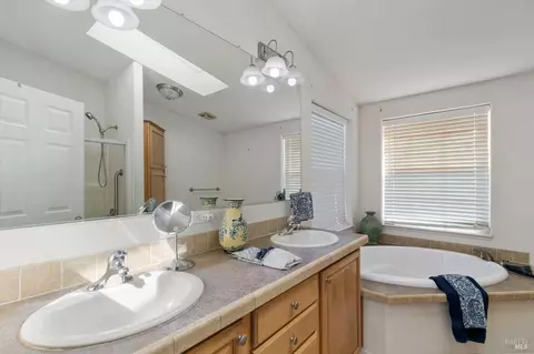 100 Lemon Tree Cir, Vacaville, CA 95687 photo 20