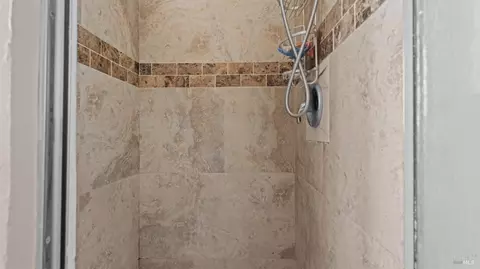 Bath - 426 Glenn St, Vallejo, CA 94590 photo 2 of 3
