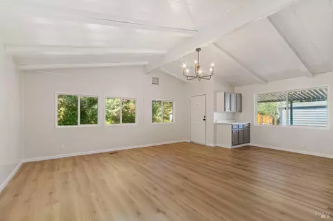 108 Kay Dr, Vallejo, CA 94590 photo 4