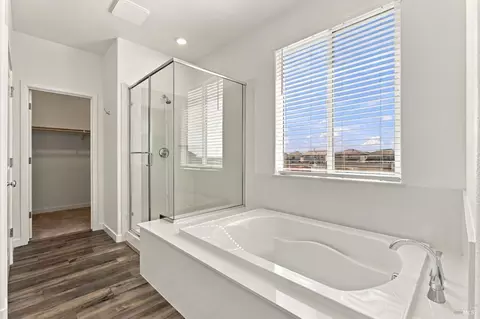 Bath - 2629 Briones Dr, Fairfield, CA 94533 photo 3 of 3