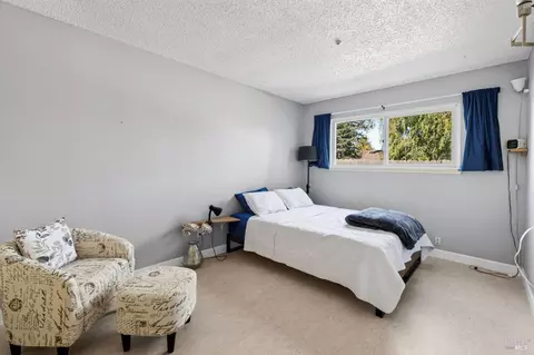 Bedroom - 8458-8460 Loretto Ave, Cotati, CA 94931 photo 3 of 6
