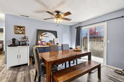Dining - 8458-8460 Loretto Ave, Cotati, CA 94931 photo 2 of 3