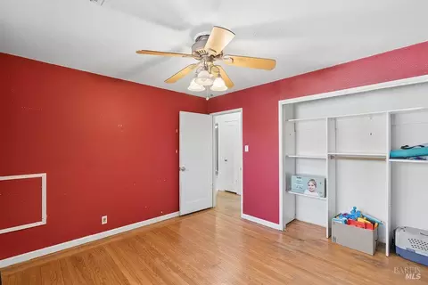 Bedroom - 1160 Oakwood Ave, Vallejo, CA 94591 photo 2 of 5