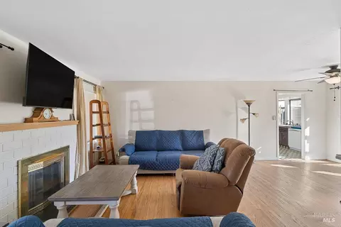 Living - 1160 Oakwood Ave, Vallejo, CA 94591 photo 2 of 3