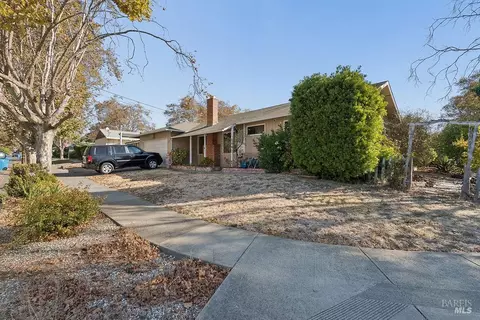 Exterior - 1160 Oakwood Ave, Vallejo, CA 94591 photo 2 of 6