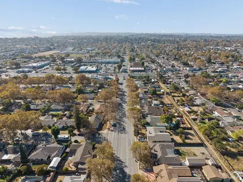View/Area - 1160 Oakwood Ave, Vallejo, CA 94591 photo 4 of 5