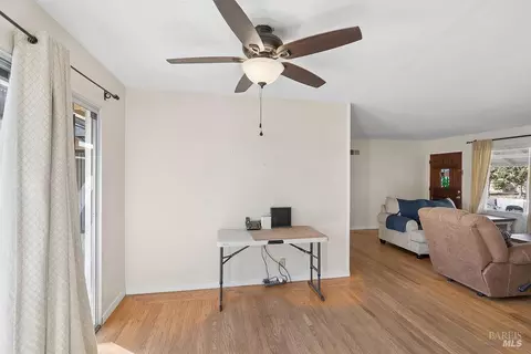 Living - 1160 Oakwood Ave, Vallejo, CA 94591 photo 3 of 3