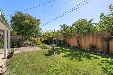 Exterior - 105 Morningside Ave, Vallejo, CA 94590 photo 7 of 8