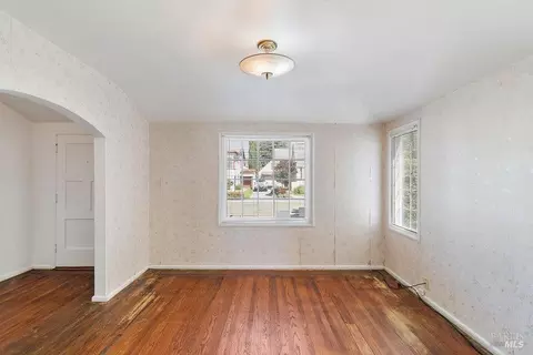 Living - 105 Morningside Ave, Vallejo, CA 94590 photo 4 of 4