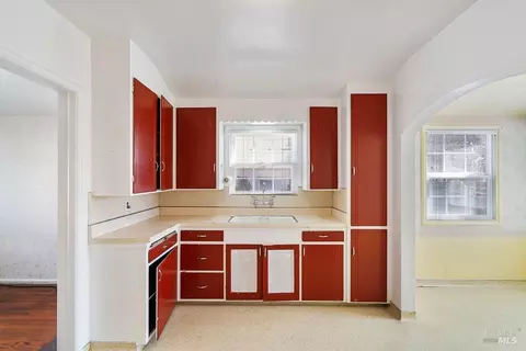 Kitchen - 105 Morningside Ave, Vallejo, CA 94590 photo 1 of 2