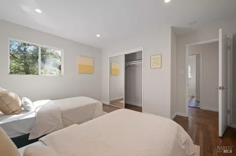 Bedroom - 436 Live Oak Dr, Mill Valley, CA 94941 photo 3 of 5