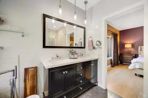 Bath - 4041 Haven Ct, Sebastopol, CA 95472 photo 7 of 7