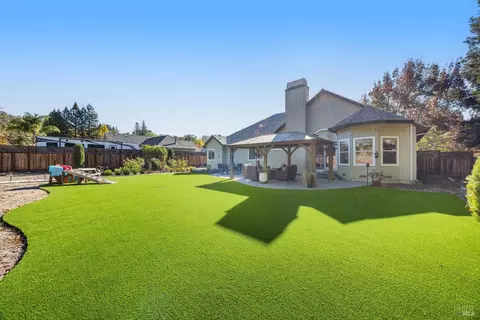 Exterior - 4041 Haven Ct, Sebastopol, CA 95472 photo 10 of 19