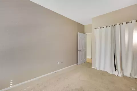Bedroom - 4041 Haven Ct, Sebastopol, CA 95472 photo 8 of 14