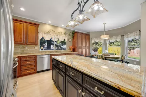 Kitchen - 4041 Haven Ct, Sebastopol, CA 95472 photo 1 of 7