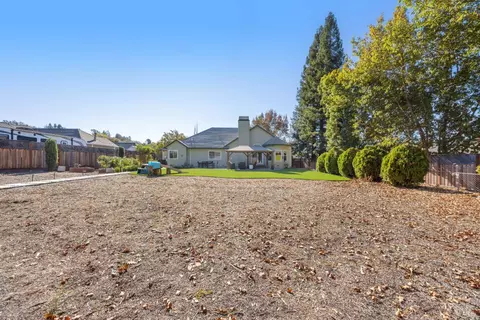 Exterior - 4041 Haven Ct, Sebastopol, CA 95472 photo 18 of 19