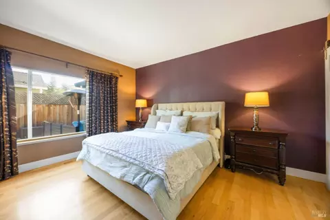 Bedroom - 4041 Haven Ct, Sebastopol, CA 95472 photo 11 of 14