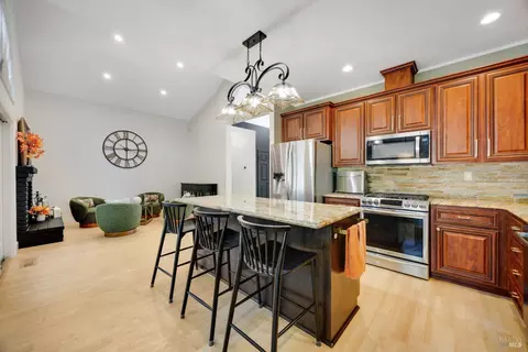 Kitchen - 4041 Haven Ct, Sebastopol, CA 95472 photo 4 of 7