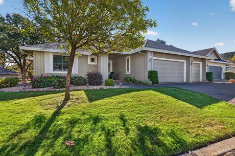 346 Singing Brook Cir, Santa Rosa, CA 95409