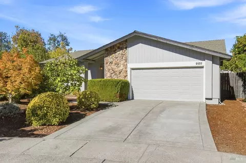 4248 Leafwood Cir E, Santa Rosa, CA 95405