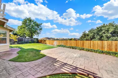 Exterior - 2913 Turnberry Ct, Fairfield, CA 94534 photo 8 of 18