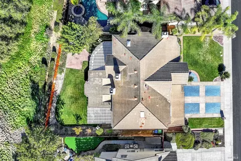 View/Area - 2913 Turnberry Ct, Fairfield, CA 94534 photo 2 of 5