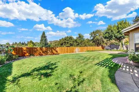 Exterior - 2913 Turnberry Ct, Fairfield, CA 94534 photo 13 of 18