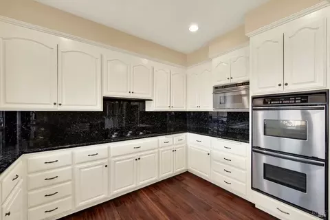 Kitchen - 2913 Turnberry Ct, Fairfield, CA 94534 photo 6 of 8