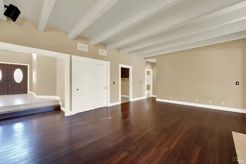 Living - 2913 Turnberry Ct, Fairfield, CA 94534 photo 23 of 24