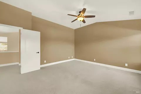 Bedroom - 2913 Turnberry Ct, Fairfield, CA 94534 photo 2 of 15