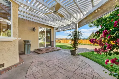 Exterior - 2913 Turnberry Ct, Fairfield, CA 94534 photo 5 of 18