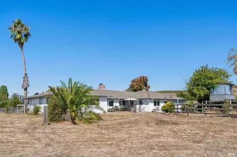 Exterior - 2702 Old Adobe Rd, Petaluma, CA 94954 photo 10 of 12