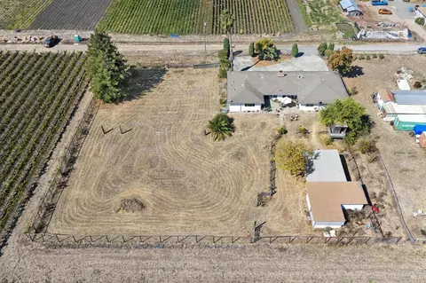 View/Area - 2702 Old Adobe Rd, Petaluma, CA 94954 photo 3 of 6
