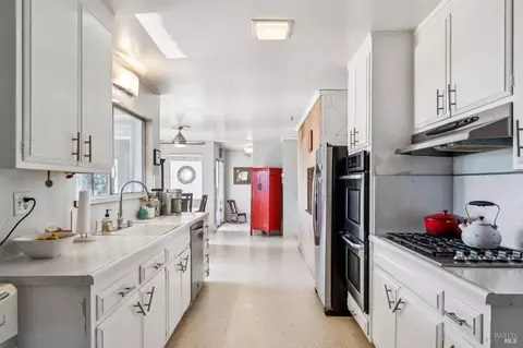 Kitchen - 2702 Old Adobe Rd, Petaluma, CA 94954 photo 2 of 3