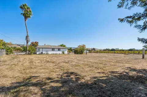 Exterior - 2702 Old Adobe Rd, Petaluma, CA 94954 photo 11 of 12