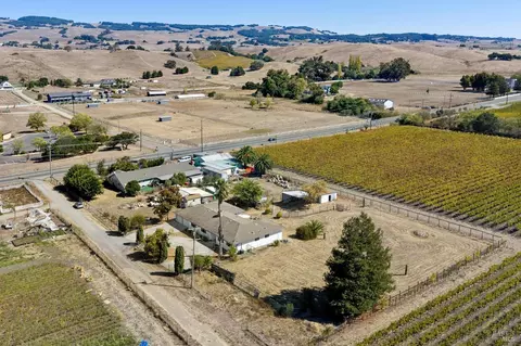 View/Area - 2702 Old Adobe Rd, Petaluma, CA 94954 photo 5 of 6