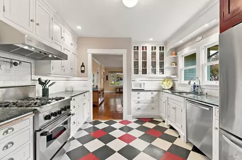 Kitchen - 637 Wright St, Santa Rosa, CA 95404 photo 1 of 5
