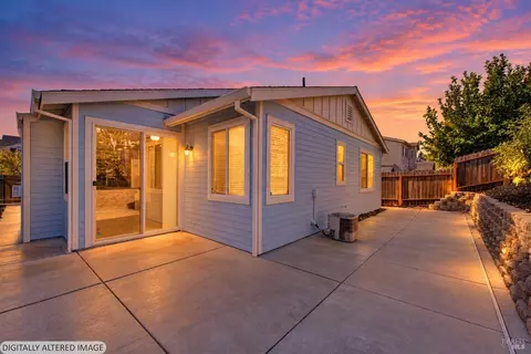 Exterior - 2590 Rowe Dr, Fairfield, CA 94533 photo 11 of 11