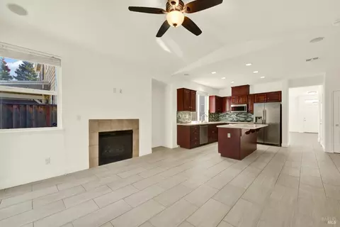 Living - 2590 Rowe Dr, Fairfield, CA 94533 photo 6 of 7
