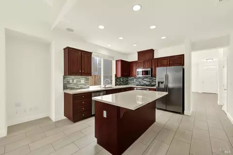 Kitchen - 2590 Rowe Dr, Fairfield, CA 94533 photo 3 of 6
