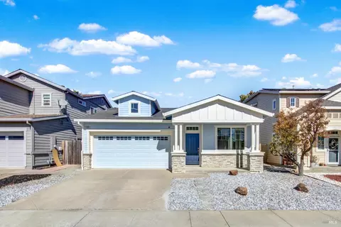 Exterior - 2590 Rowe Dr, Fairfield, CA 94533 photo 4 of 11