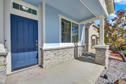 Exterior - 2590 Rowe Dr, Fairfield, CA 94533 photo 6 of 11