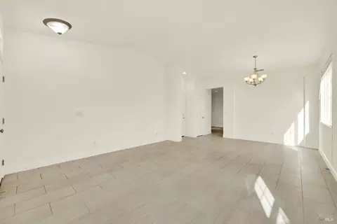 Living - 2590 Rowe Dr, Fairfield, CA 94533 photo 2 of 7