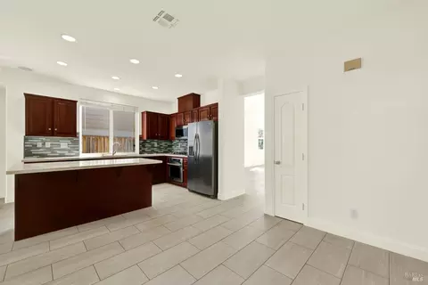 Other - 2590 Rowe Dr, Fairfield, CA 94533 photo 3 of 8
