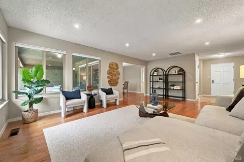 Living - 237 Frederick Dr, Napa, CA 94559 photo 5 of 7