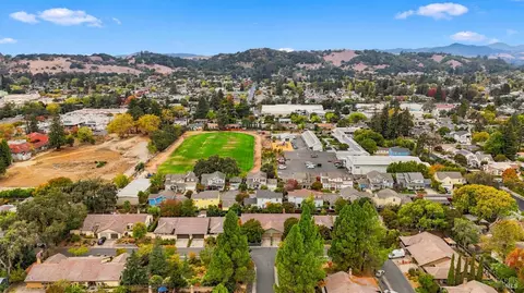 View/Area - 237 Frederick Dr, Napa, CA 94559 photo 4 of 5