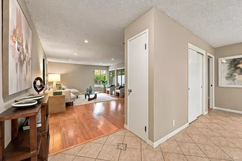 Entry Way - 237 Frederick Dr, Napa, CA 94559 photo 3 of 4