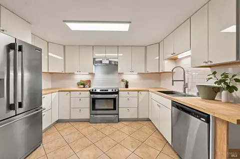 Kitchen - 237 Frederick Dr, Napa, CA 94559 photo 1 of 5