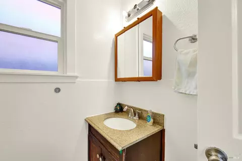 Bath - 55 Highway Ave, Bay Point, CA 94565 photo 2 of 3